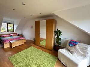 Photo 33- click for photo gallery